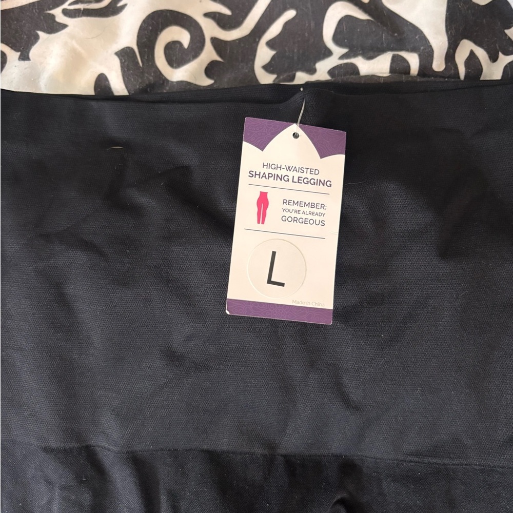 Shapermint Black High-Waisted Leggings - Size Large NWT - Picture 3 of 4